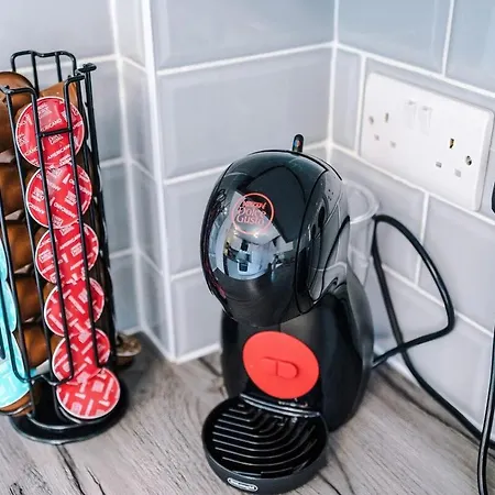 New! 2br With Parking, Near *