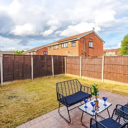 Prázdninový dům New! 2br With Parking, Near Manchester