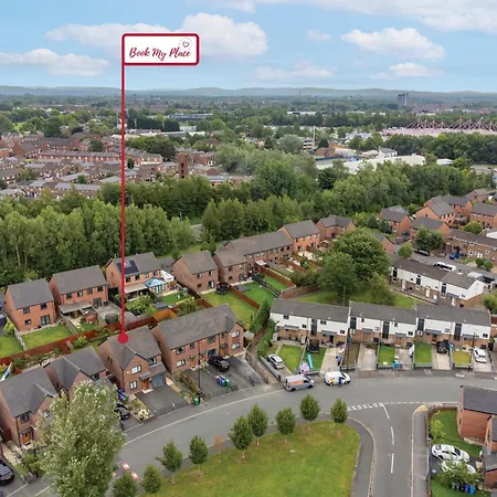 Modern 4 Bedroom Detached House 66cl