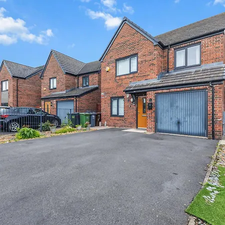 Ferienhaus Modern 4 Bedroom Detached House 66cl