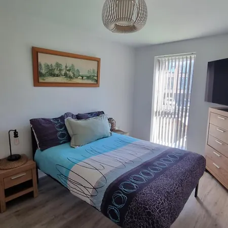 Lovely New In Close To Fc *