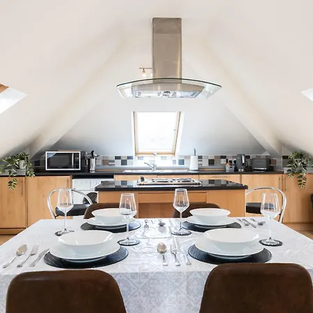 Withington Apartment *