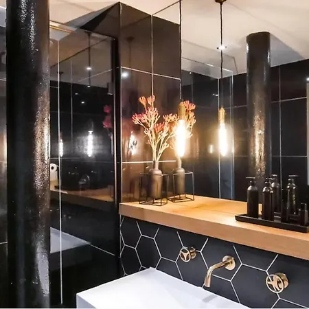 Apartment 1-bed Loft - Free Parking *