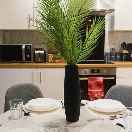 Waterside Retreat מנצ'סטר