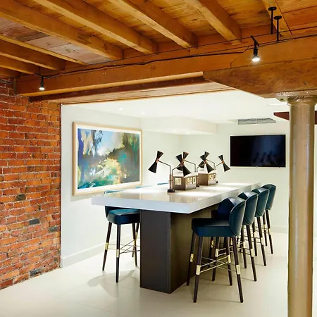 Marriott Victoria & Ξενοδοχείο 4*