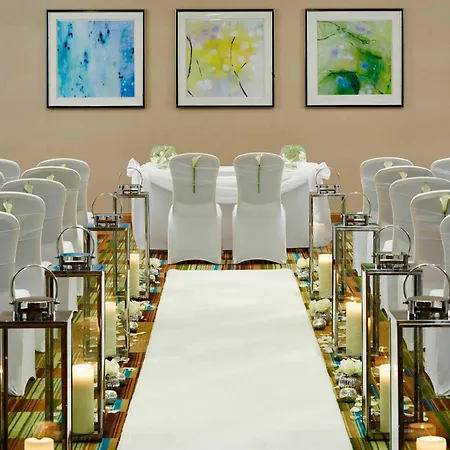 Szálloda Marriott Victoria &