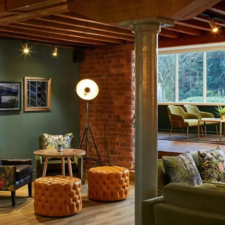 ホテル マリオット ビクトリア＆アルバート 4*