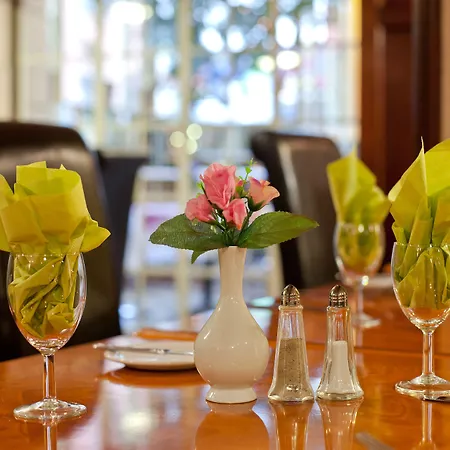 酒店 曼联萨斯酒店 3*