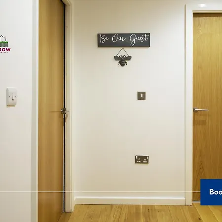 アパート Premium Deals On Modern 2 -bed 2-bath For Movers & Pros By Hedgerow L Embrace Comfort And Ease With Our Inviting 2 Bedroom L Attractions Like Science And Industry Museum, Museum & Art Gallery *