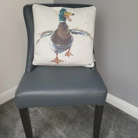 Casa de Férias 4 Bedroom - Sleeps 7 Pet Friendly & Parking *