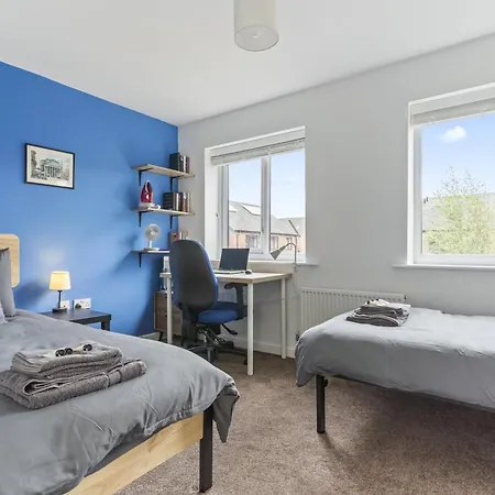 Centre House Etihad And Parking