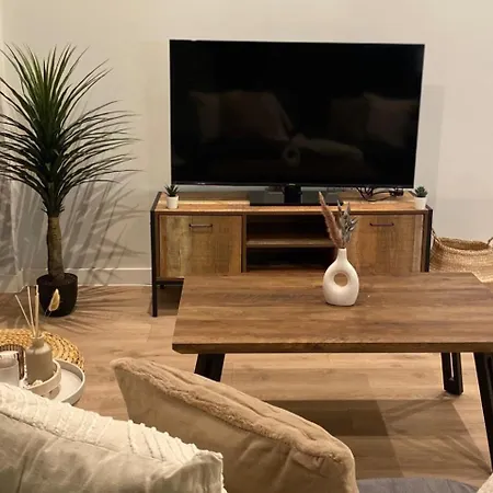 Lägenhet Apartment-free Parking With Terrace-gym *