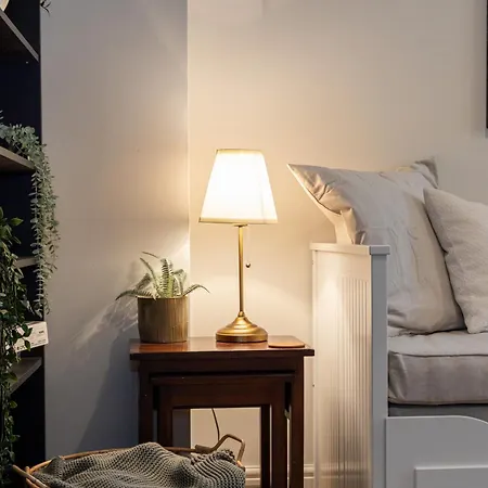 Luxury Spacious 3-bed Oasis Just 10 Mins From Centre With Free Parking 別荘