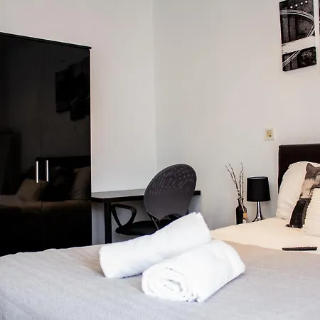 Apartman Modern 2 Bed Center *