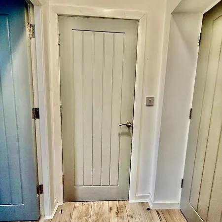 Stylish 1br Executive Bury With Kitchen And Wifi 아파트 맨체스터