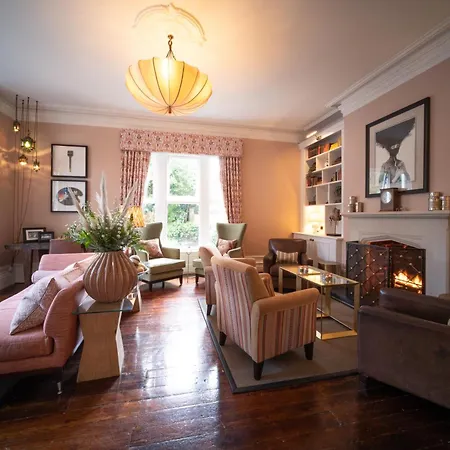 Eleven Didsbury Park Otel 4*