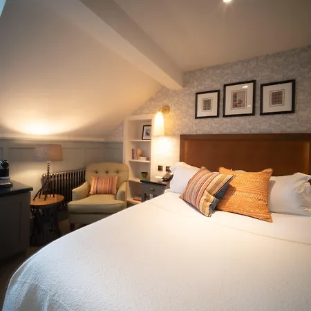 Eleven Didsbury Park Otel 4*