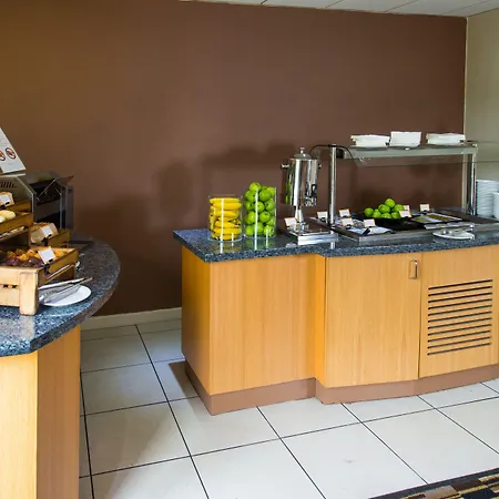 Express East By Ihg Hotel Mánchester