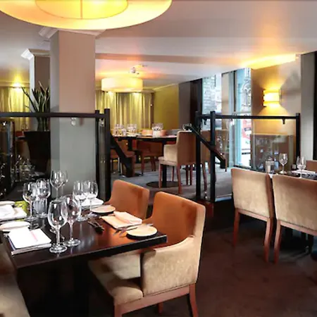 The Townhouse 호텔 4*
