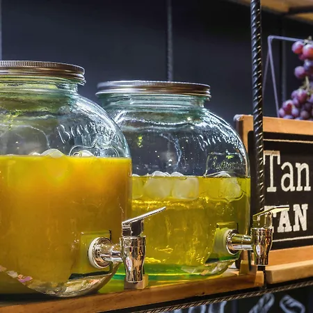 Hotel Ibis Centre 96 Portland Street 3*