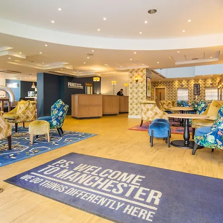 The Alan Hotel