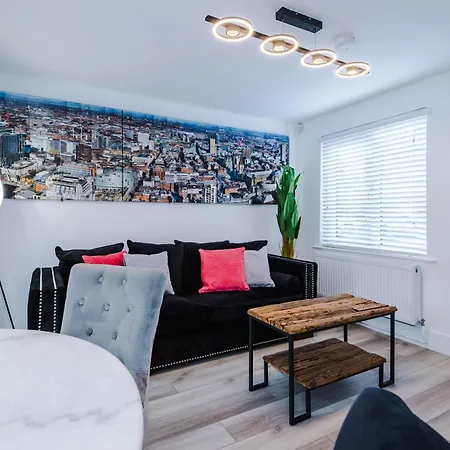 Minutes To The Coop Live Arena & Etihad Stadium - Free Parking W Ev Charger Casa de Férias Manchester