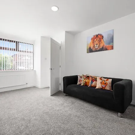 Holiday home 52 Furnival Road Manchester