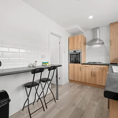 Holiday home 52 Furnival Road *