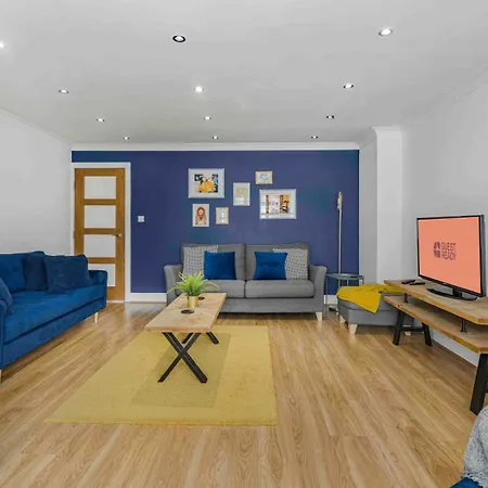 Guestready - Charming Retreat In Trafford مانشستر