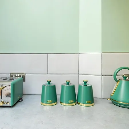 Дом отдыха Spacious 3br Family With Big Garden