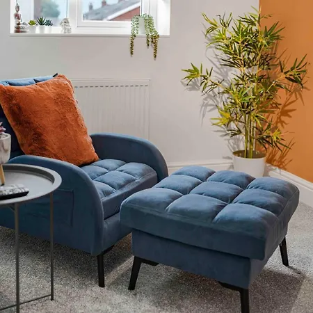 Konukevi Guestready - Charming Retreat In Trafford 4*