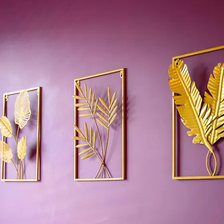 Holiday home Bright And Cosy 3-bedroom Near - Free Parking - Sleeps 6