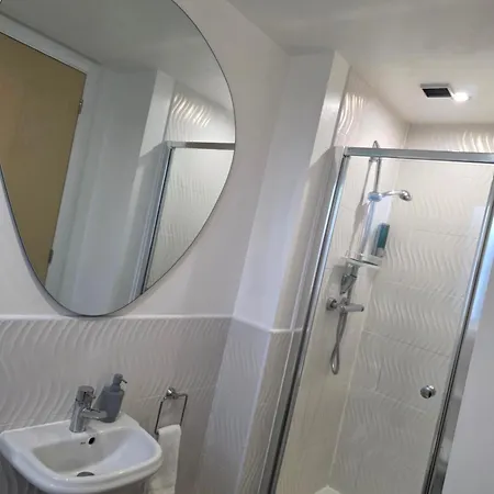 Metrostay ゲストハウス 4*