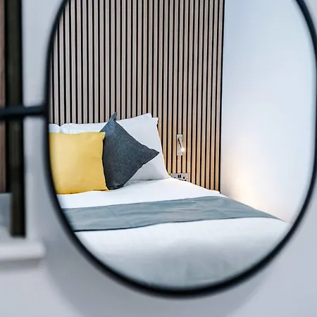 Minutes To The Coop Live Arena & Etihad Stadium - Free Parking W Ev Charger *