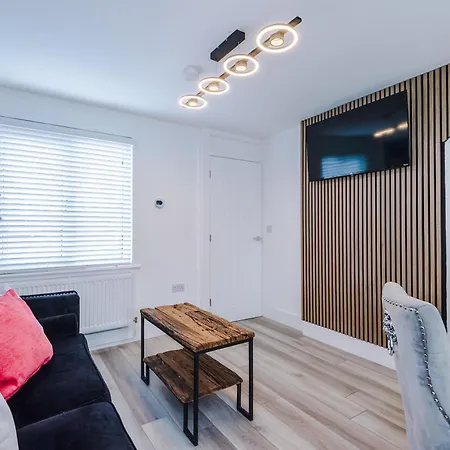 Minutes To The Coop Live Arena & Etihad Stadium - Free Parking W Ev Charger Casa de Férias Manchester