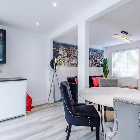 Minutes To The Coop Live Arena & Etihad Stadium - Free Parking W Ev Charger Manchester