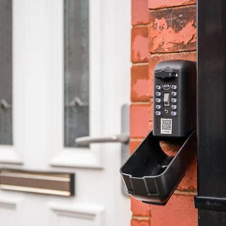 Bright And Cosy 3-bedroom Near - Free Parking - Sleeps 6 Holiday home