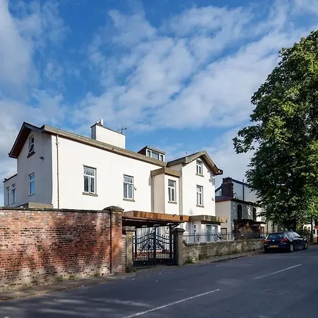 Nyaraló Beautiful 'mayfield' With Private Pool! Manchester