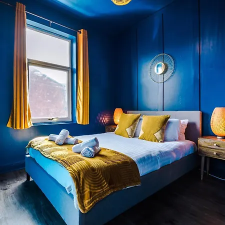 Spacious 4br With 3 Baths, *