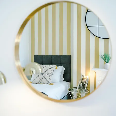 Spacious 4br With 3 Baths, * Manchester