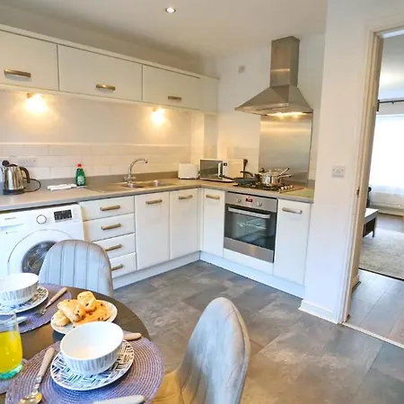 アパート Modern 2 Bed House Close To *