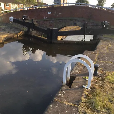 Away From Apartmán Manchester