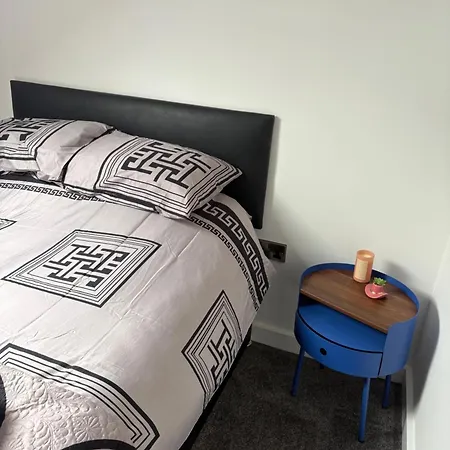 Daire The Meadows - Flat 2 Manchester