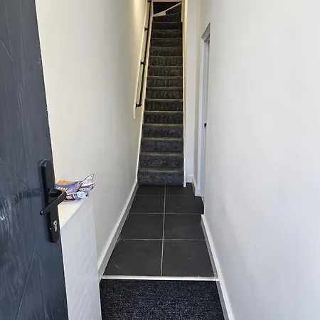 The Meadows - Flat 2 Daire Manchester