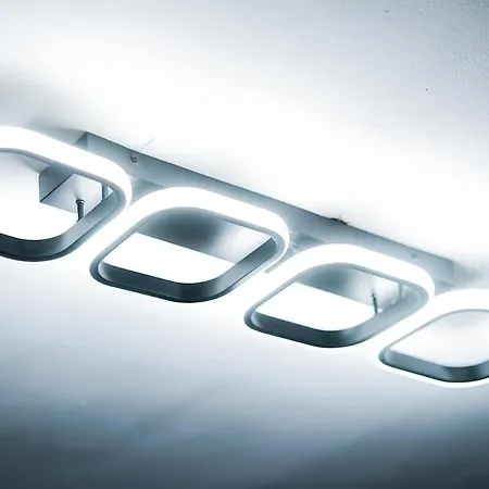 Spacious 2Br Near Centre - Sleeps 6 - Parking 公寓