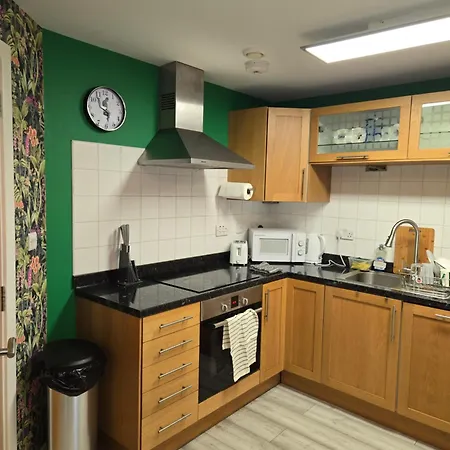2 Bedroom Centre Apartament *