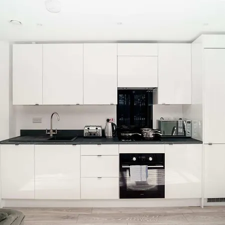 Contemporary 2bed Near Etihad * Manchester