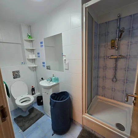 2 Bedroom Centre Apartament *