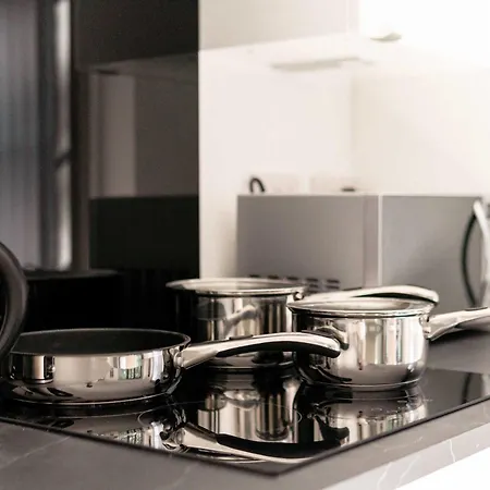 Lägenhet Contemporary 2bed Near Etihad