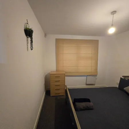 Spacious 2 Bedroom Centre Apartamento